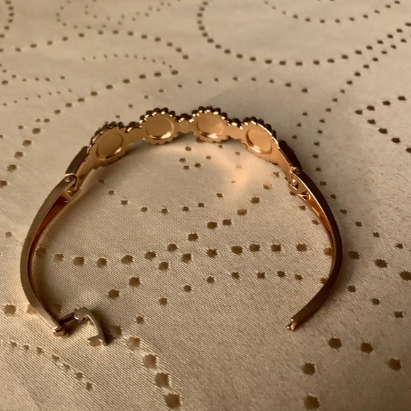 Bracelet - Picture 5 of 9